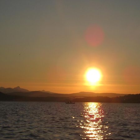 Furoy Hotel Apartments And Boating Sorreisa 외부 사진