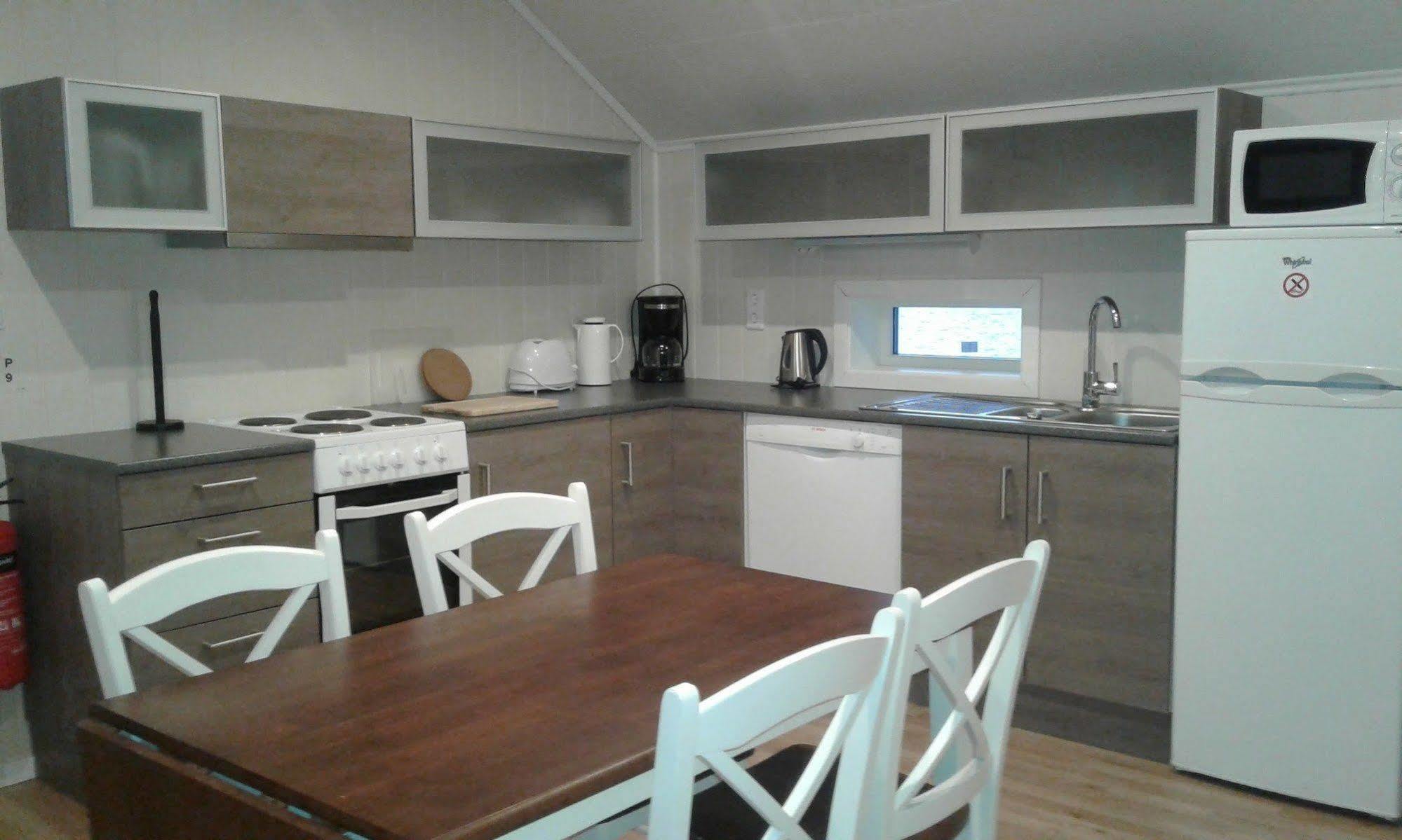 Furoy Hotel Apartments And Boating Sorreisa 외부 사진