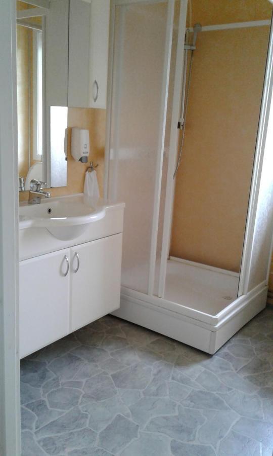 Furoy Hotel Apartments And Boating Sorreisa 외부 사진